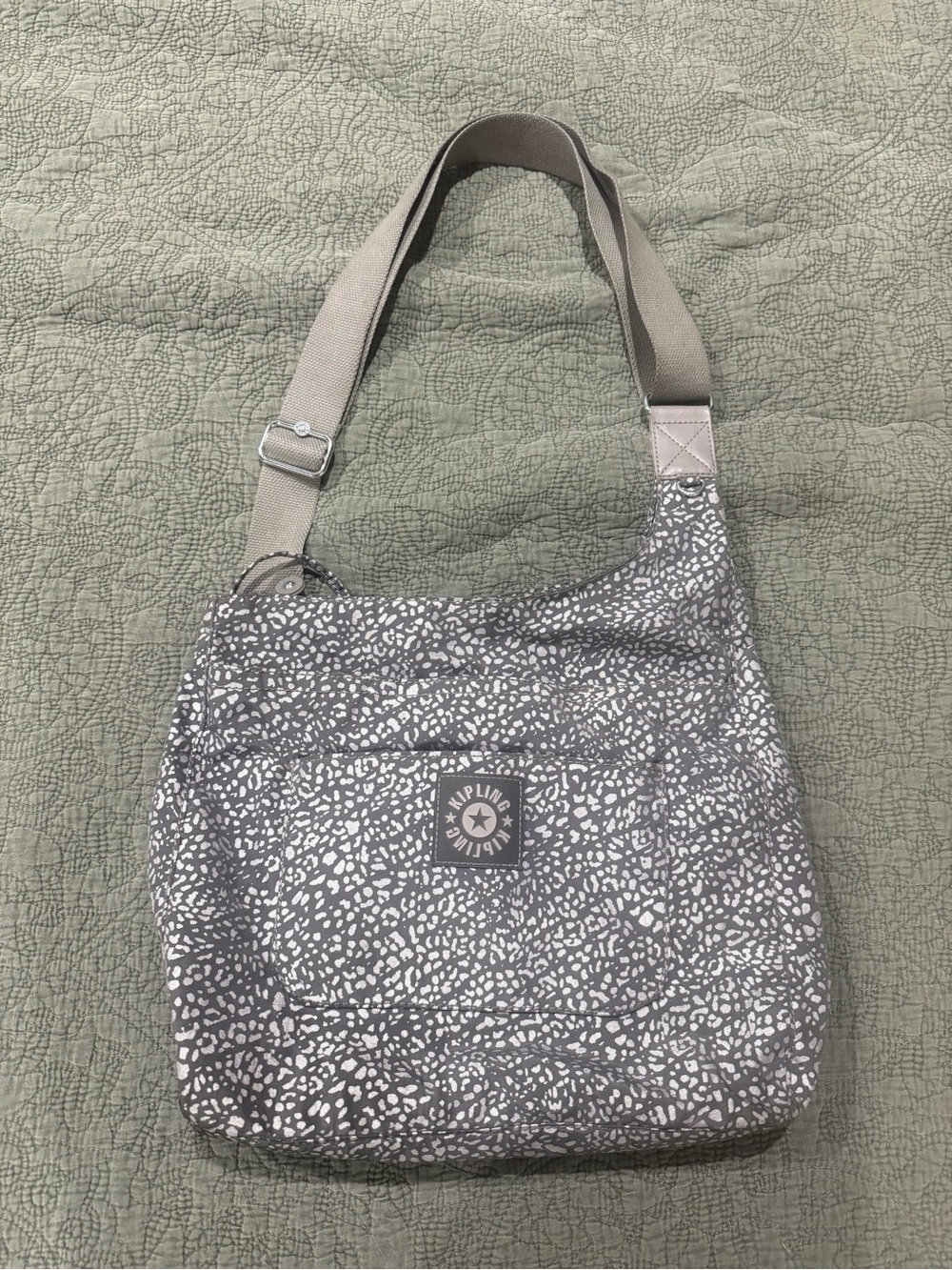 Kipling Gray White Patterned Shoulder Bag